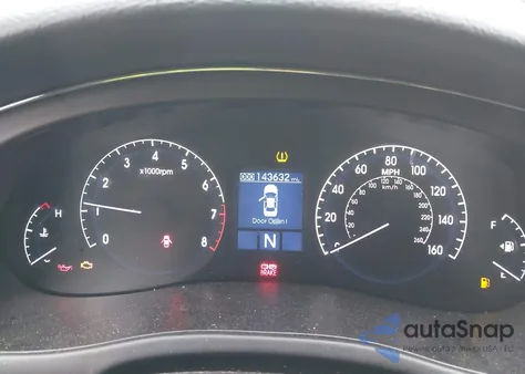 2009 Hyundai Genesis 4.6 из США, поврежденный, VIN KMHGC46FX9U062211